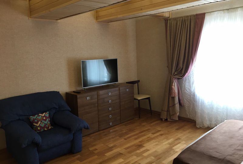 Studio apartment on 23a Sofievs&#039;ka str 1